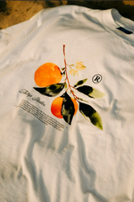 Load image into Gallery viewer, Naranjas tee
